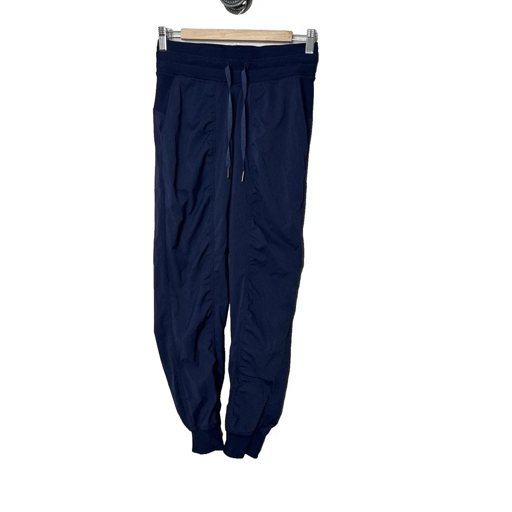 LULULEMON Dance Studio Pants Mid Rise Crop Joggers Size 6 Blue 27” Inseam